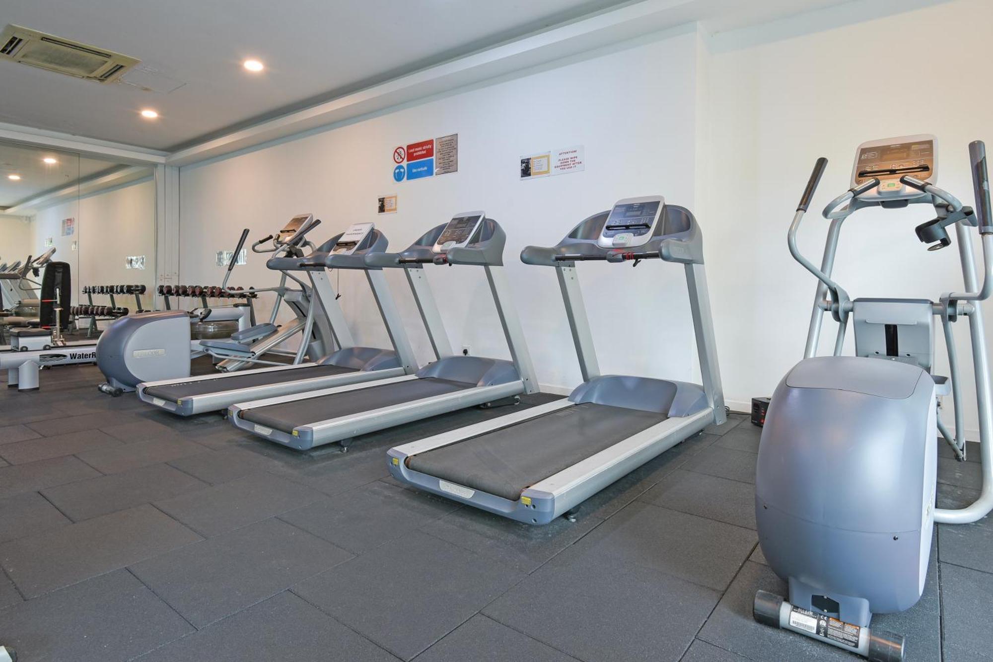 Sunday Hotel Near Petronas Twin Tower Formerly Suasana Suites Kuala Lumpur Exteriör bild